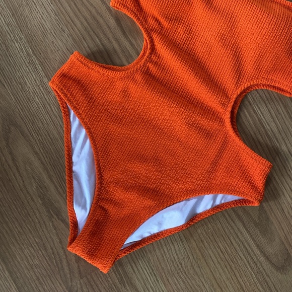 Pink NWOT swim - Picture 3 of 6